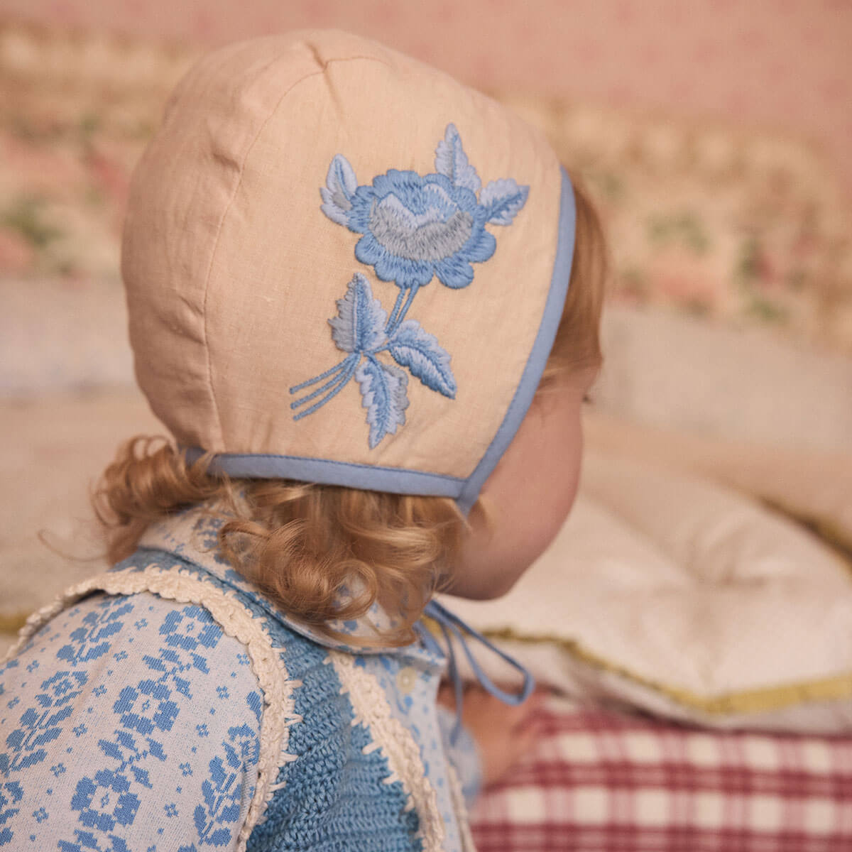 Joni Bonnet in Dried Rose by Apolina