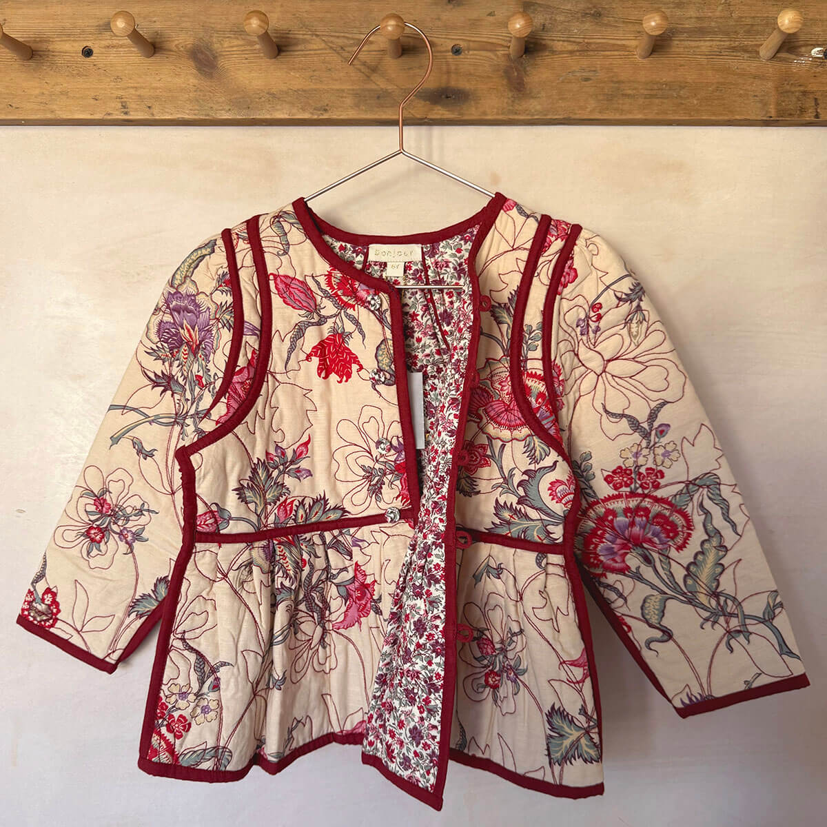 EXCLUSIVE Reversible Quilted Jacket in Flower Fields / Vence Floral by Bonjour