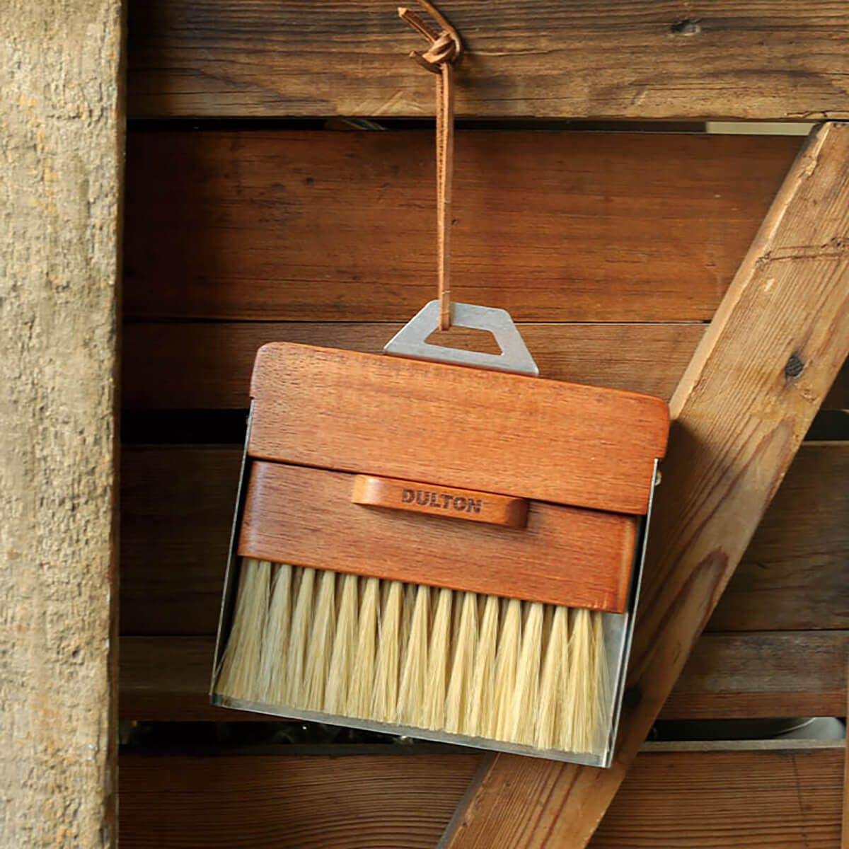 Dustpan And Brush Set in Stainless Steel Vibration by Dulton