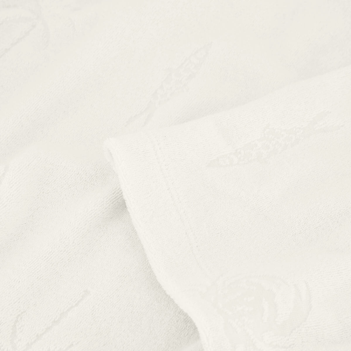 Evy T-Shirt in Cosy White by Fabienne Chapot