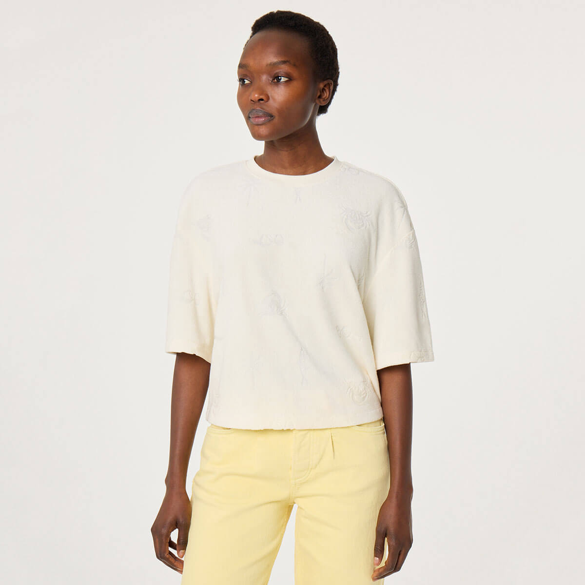 Evy T-Shirt in Cosy White by Fabienne Chapot