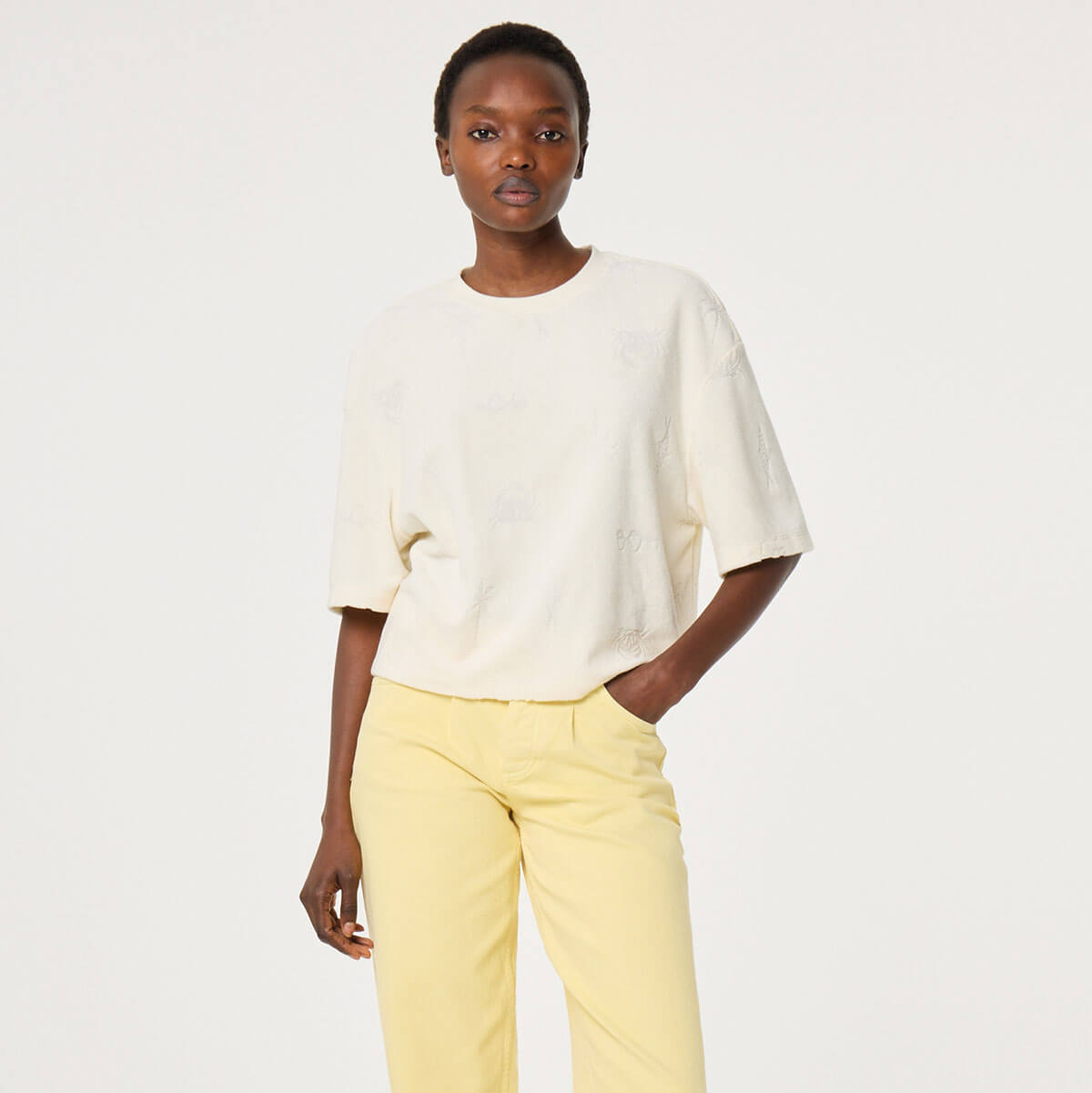 Evy T-Shirt in Cosy White by Fabienne Chapot