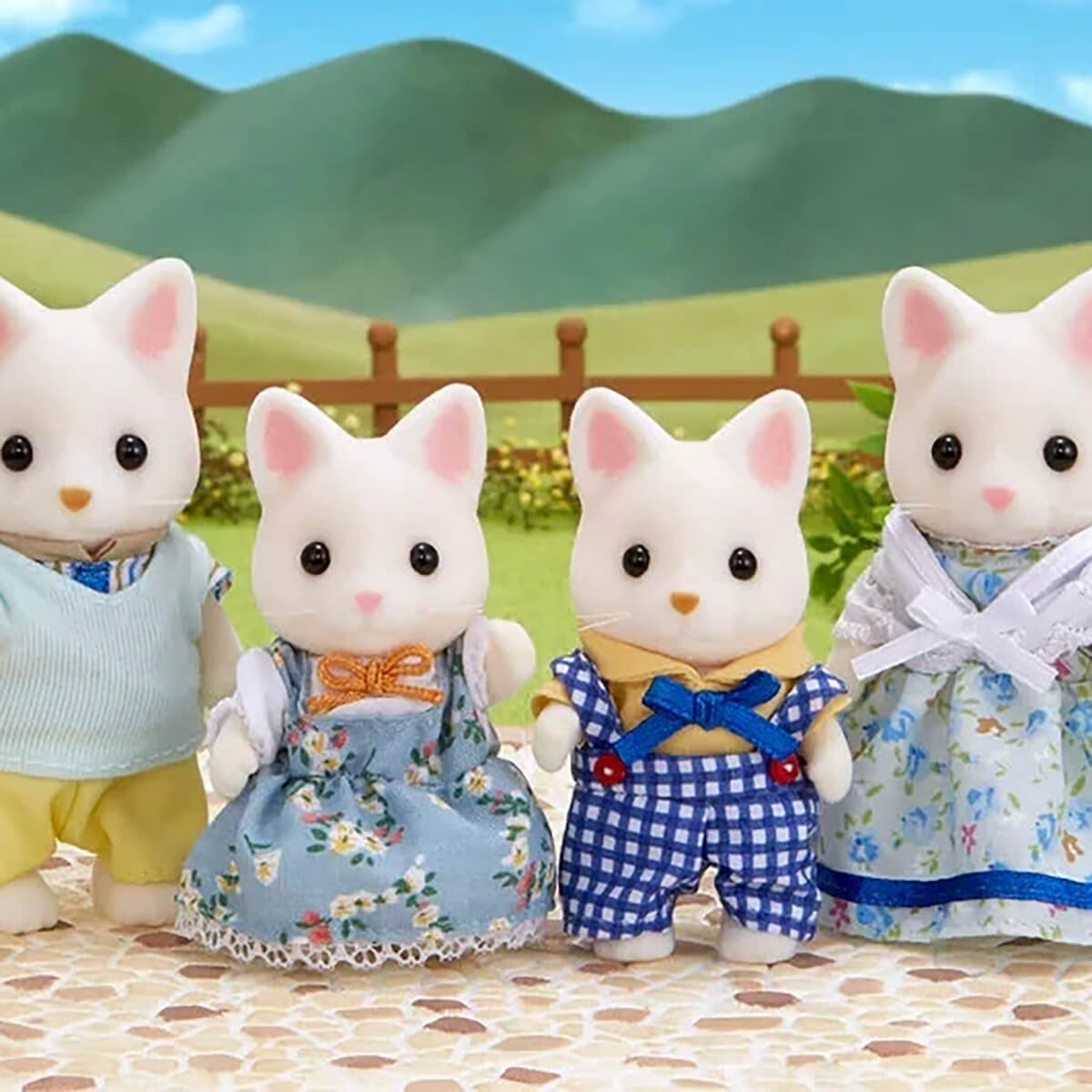 Silk Cat Family by Sylvanian Families - JAPAN IMPORT