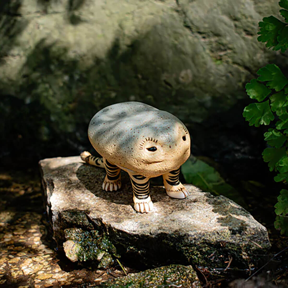 Torako Stone Chuku Japonism Vinyl Art Figure by KenElephant