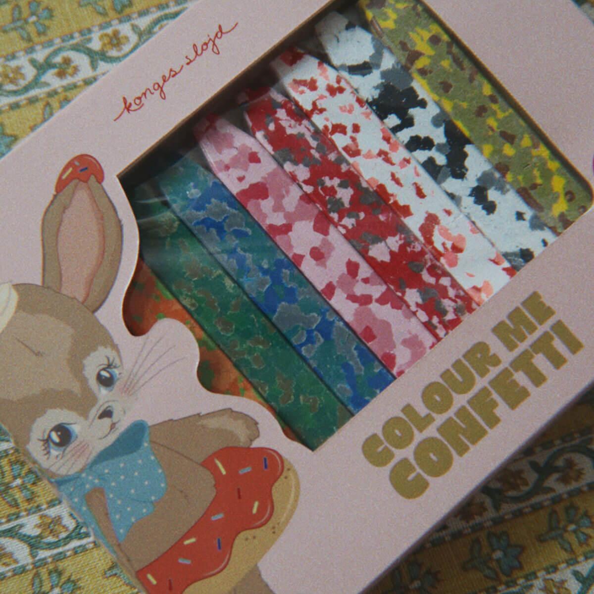 Confetti Crayons in Bunny by Konges Sløjd