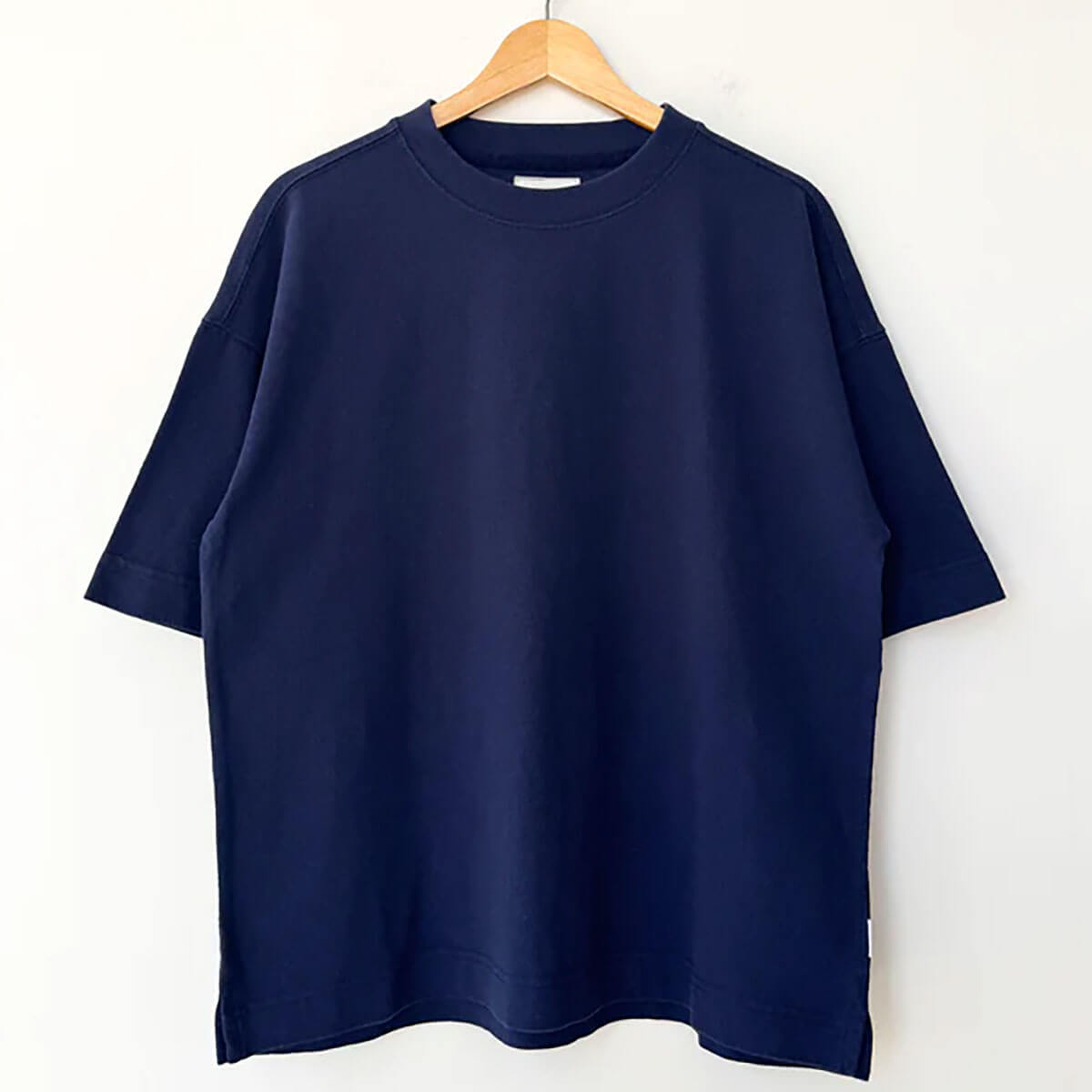 Jayden Tee in Midnight by Le Bon Shoppe