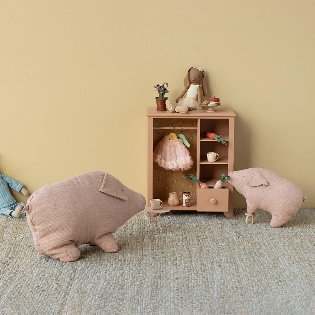 Polly Pork (Medium 25cm) by Maileg