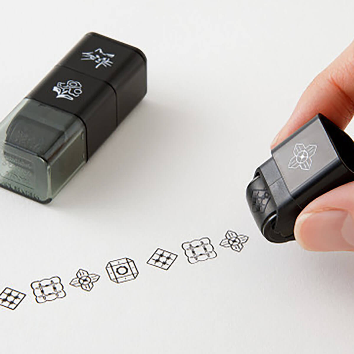 Cat & Landscape Paintable Stamp Roller by Midori