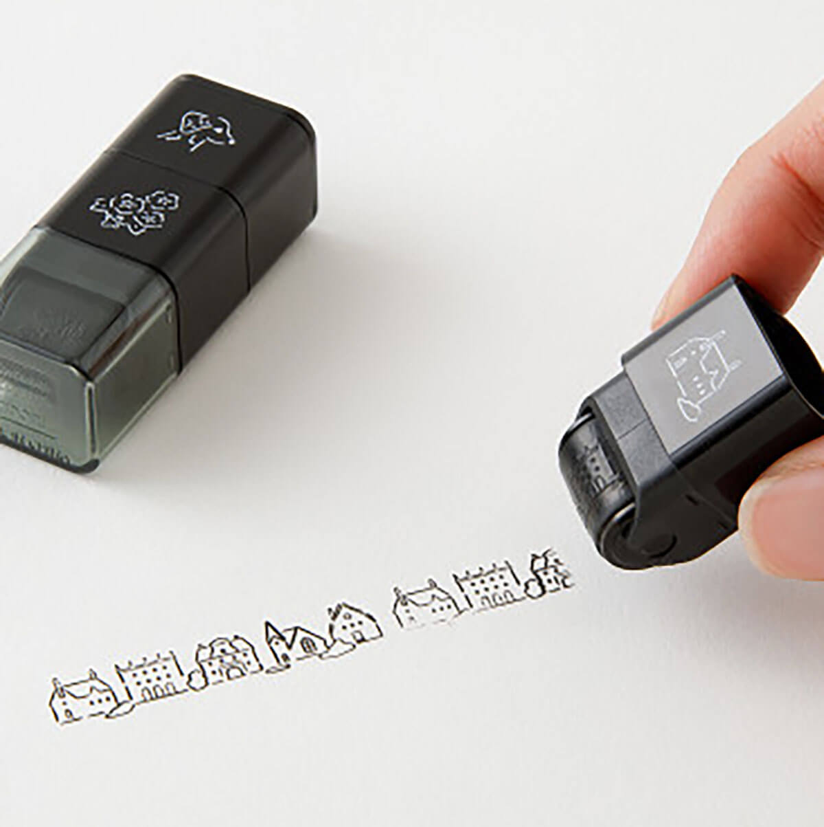 Dog & Landscape Paintable Stamp Roller by Midori