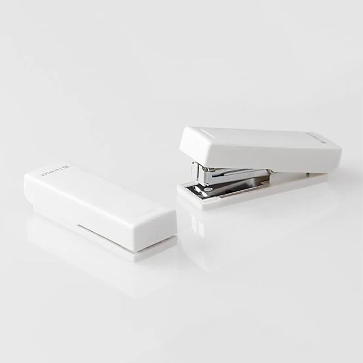 Compact Stapler in White (XS) by Midori