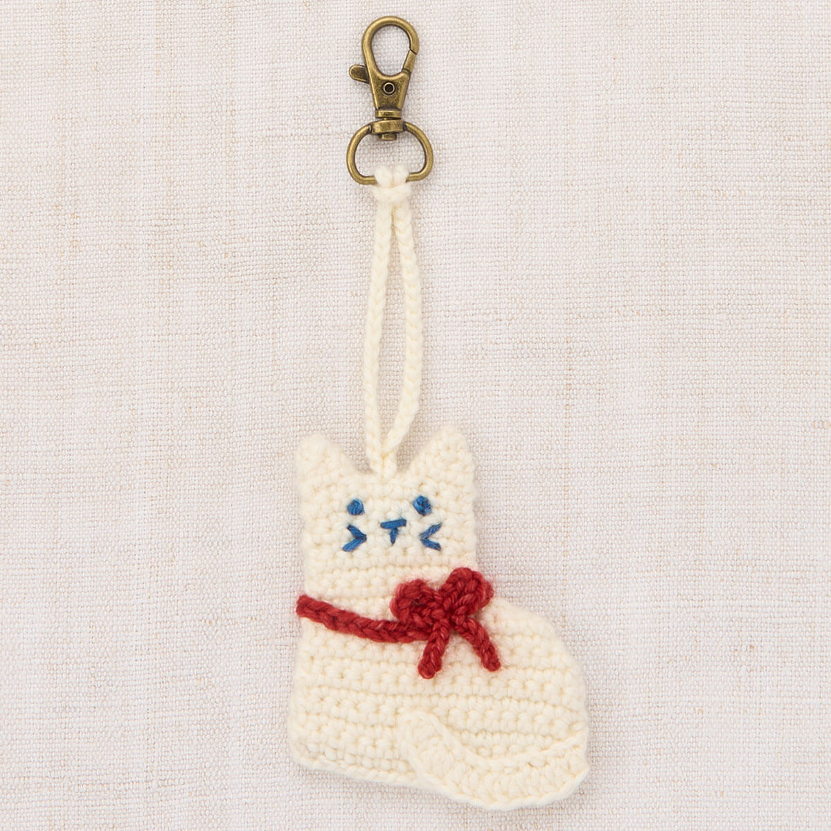 Kitten Bag Charm in Winter Cream by Misha & Puff
