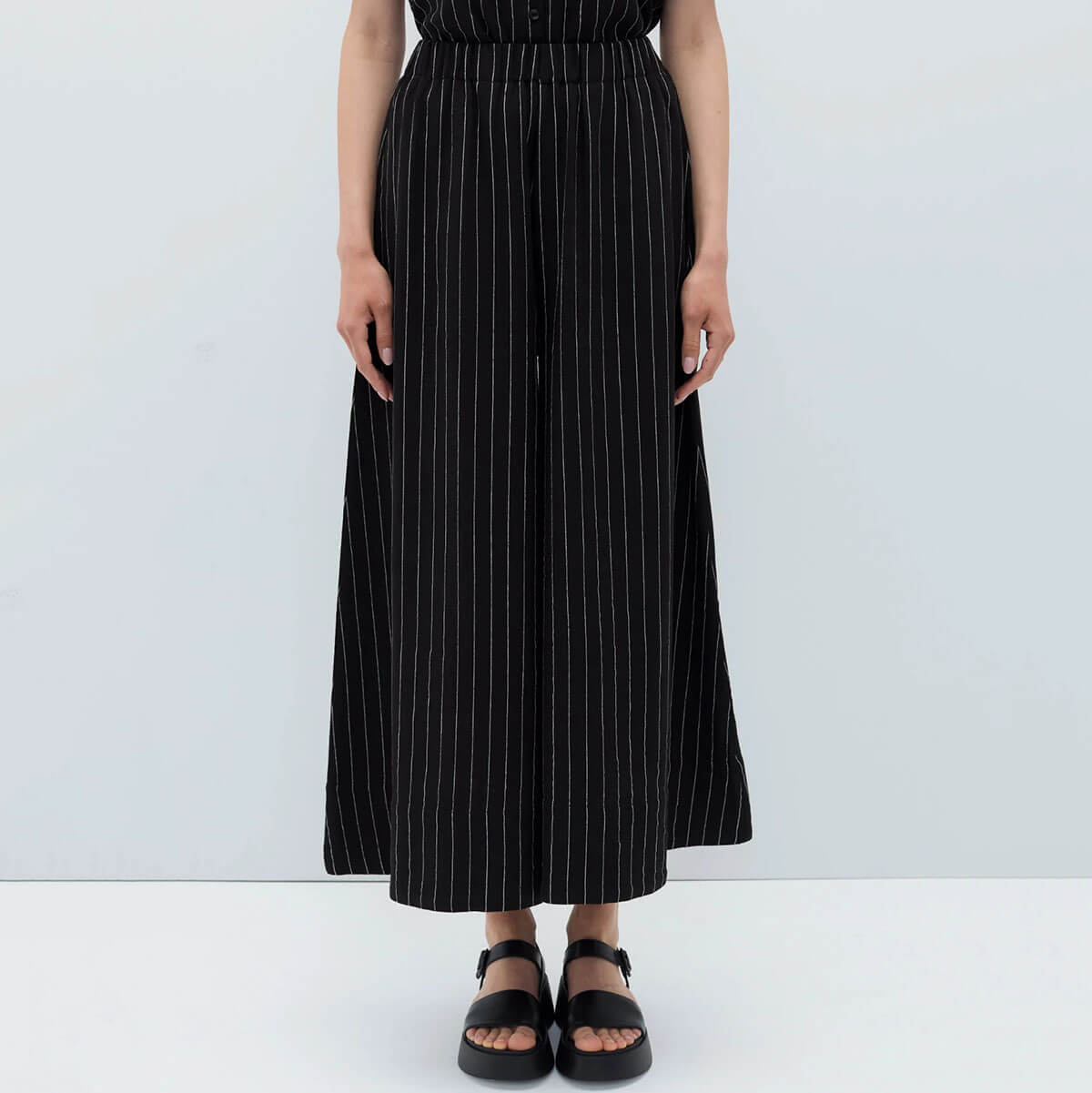 Dolors Pants in Black by Rita Row