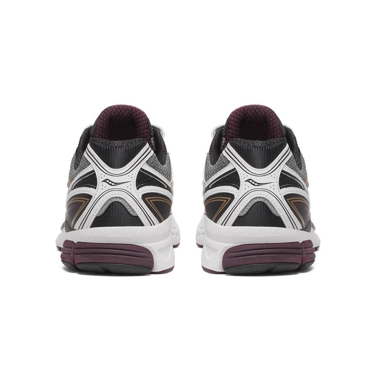 ProGrid Guide 7 Trainer in White / Bronze by Saucony