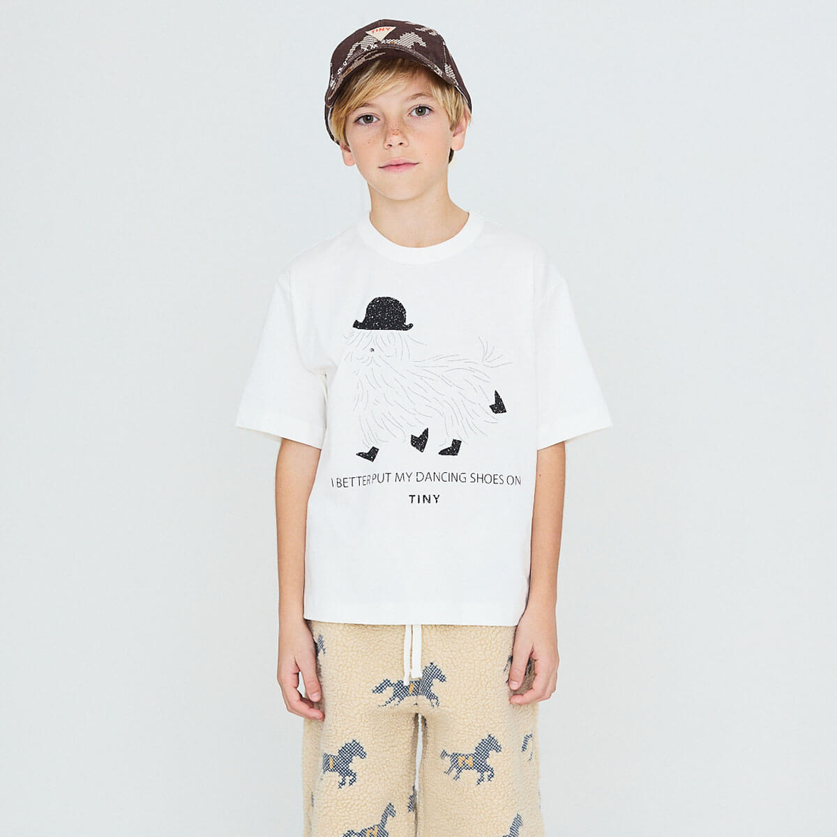Dancing Shoes Graphic Tee in Off White by Tinycottons