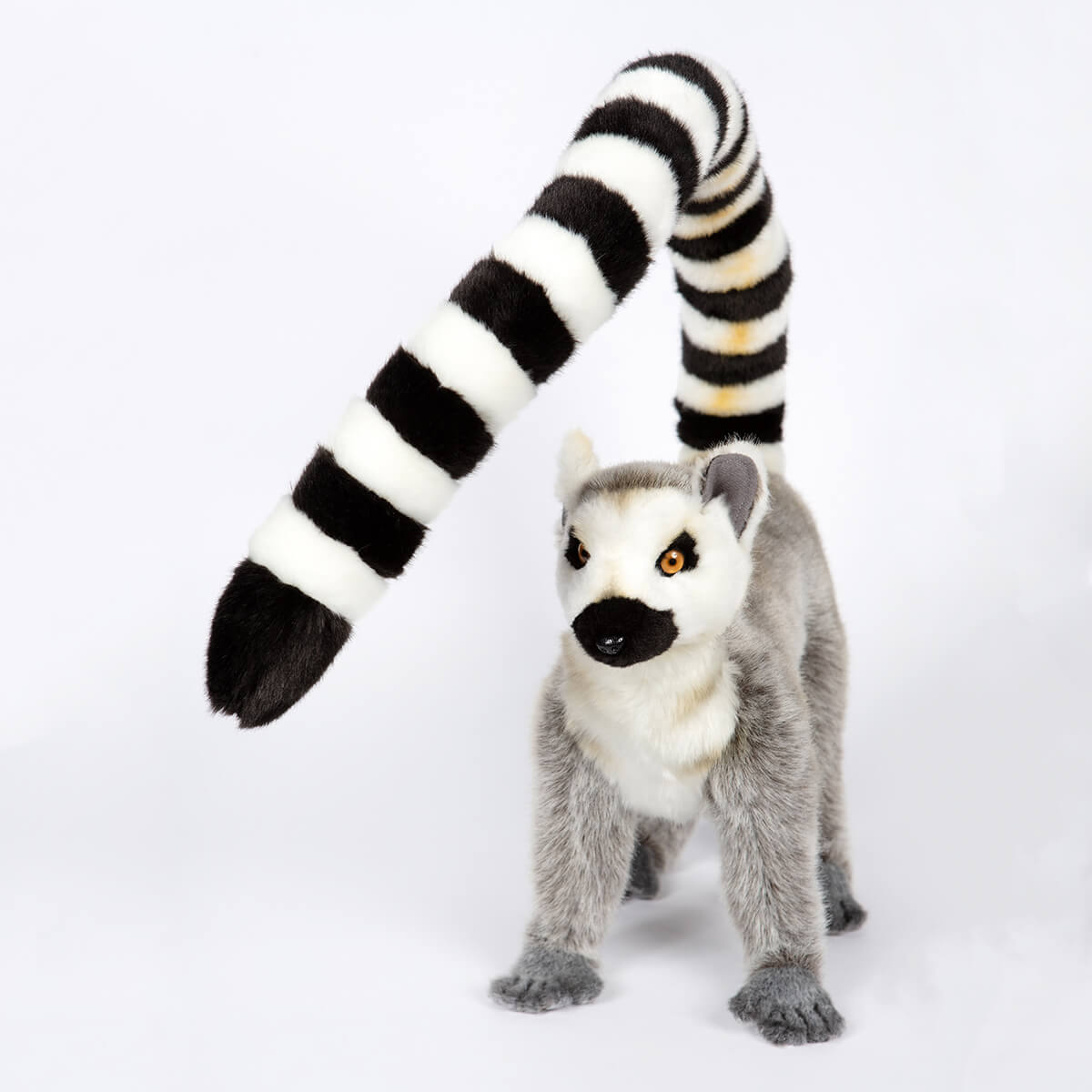 Lemur by Hansa