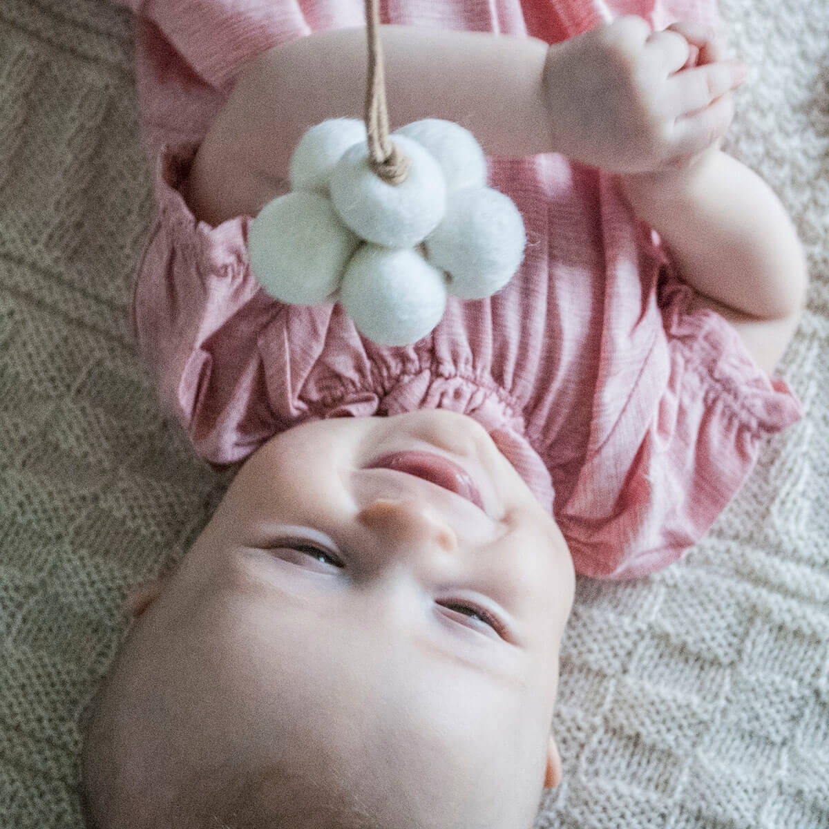 Baby Cloud Baby Gym Toy in White by Loullou