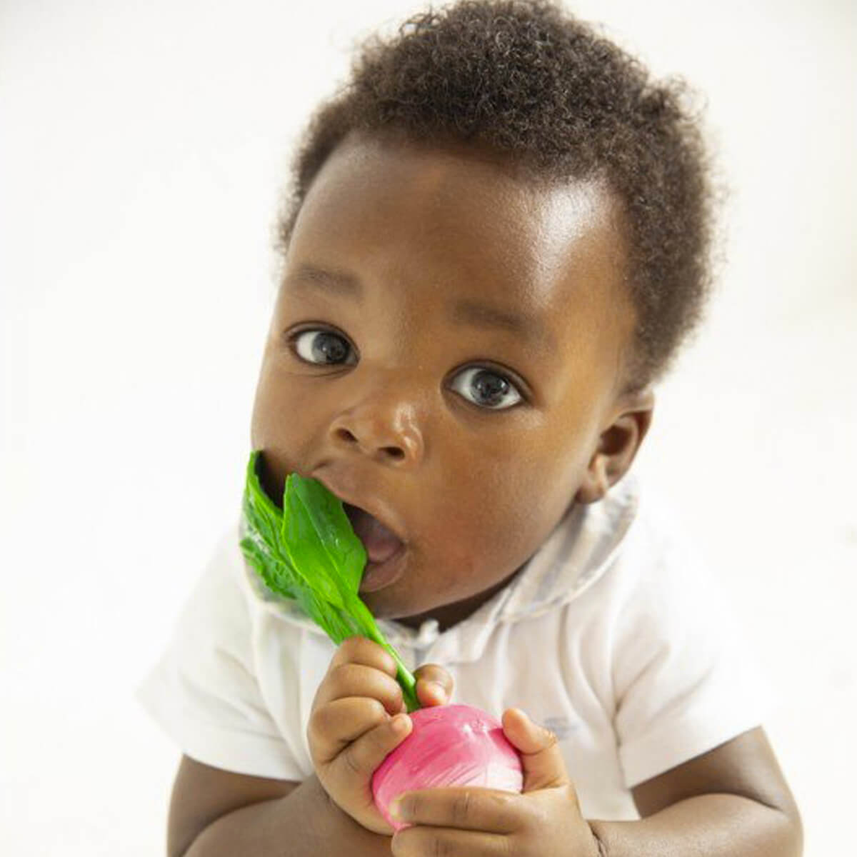 Ramona Radish Teether by Oli & Carol