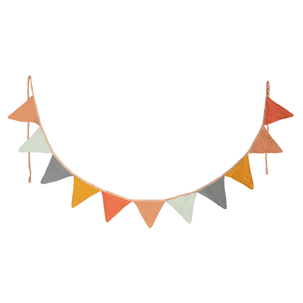 Small Garland with 11 Flags by Maileg