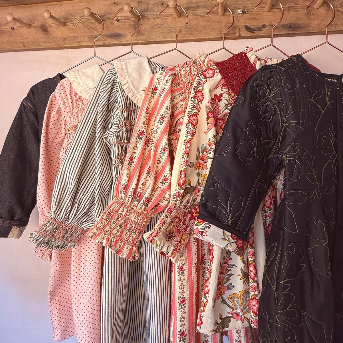 JUNIOR EDITION EXCLUSIVE Bonjour Capsule Collection