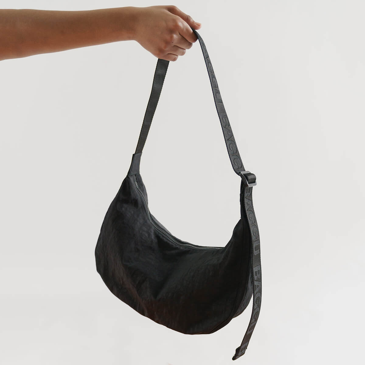 Medium Nylon Crescent Bag in Black by Baggu – Junior Edition