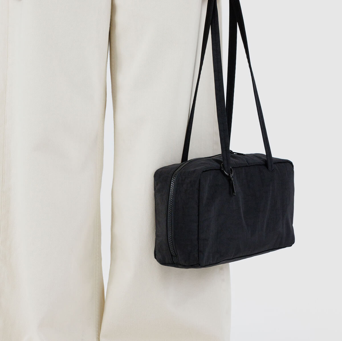 Nylon Bowler Bag in Black by Baggu – Junior Edition