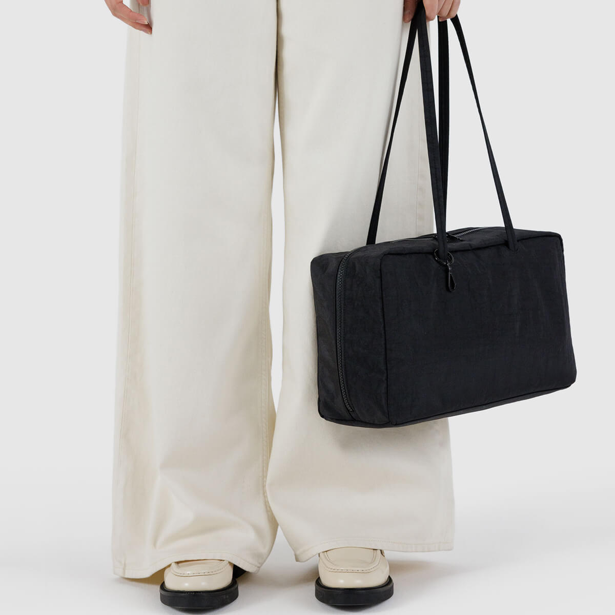 Medium Nylon Bowler Bag in Black by Baggu – Junior Edition