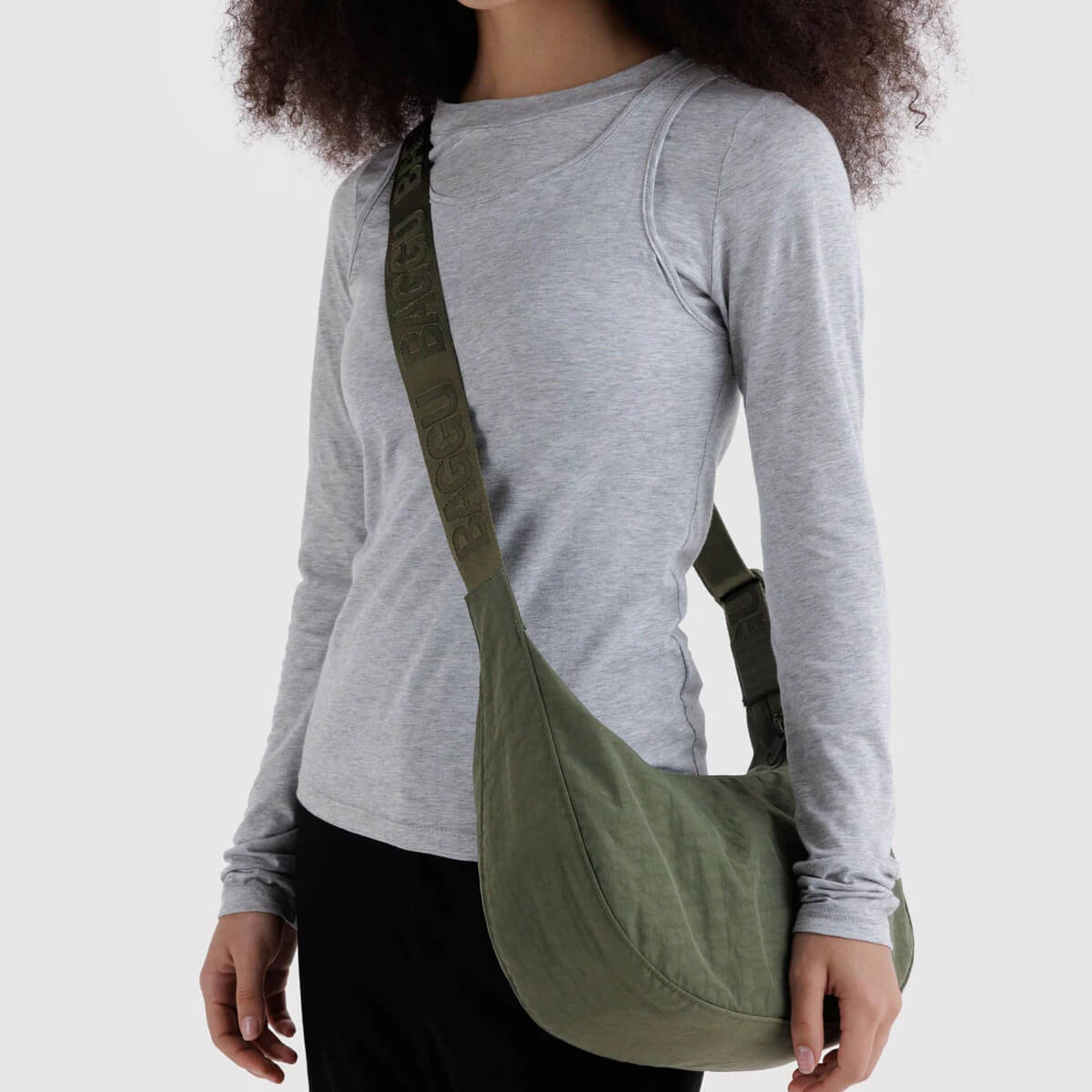 Medium Nylon Crescent Bag in Caper by Baggu