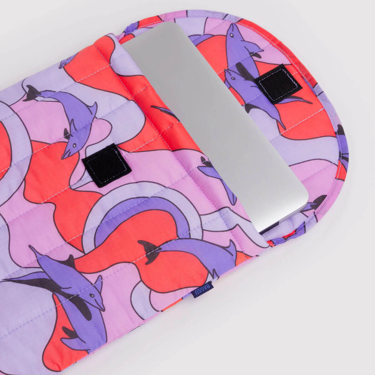 Puffy Laptop Sleeve 16" in Dolphins by Baggu