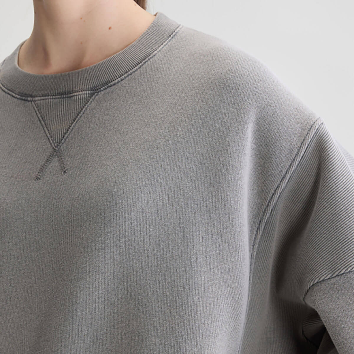 Flipos Oversized Crewneck Sweatshirt in Raf by Bellerose
