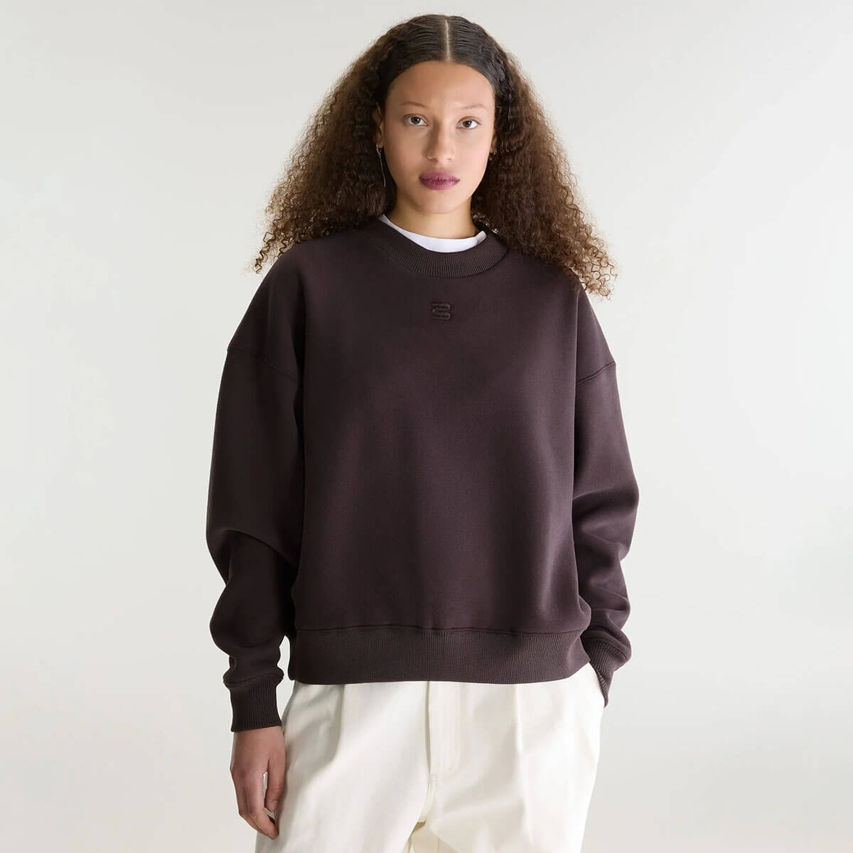 Temi Crewneck Sweatshirt in Dark Roast by Bellerose