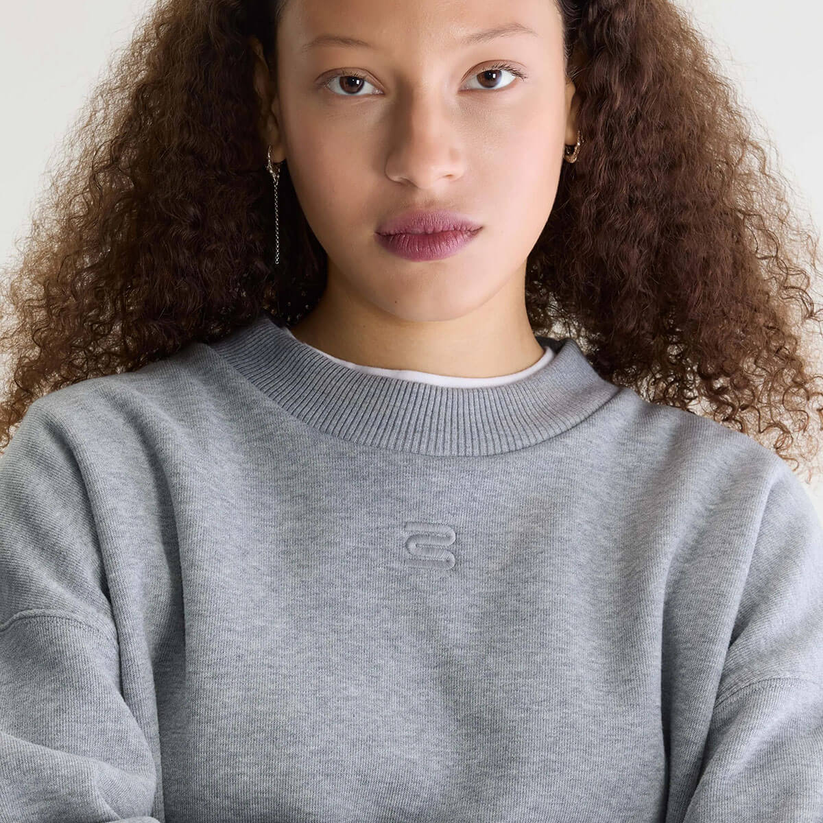 Temi Crewneck Sweatshirt in Heather Grey by Bellerose