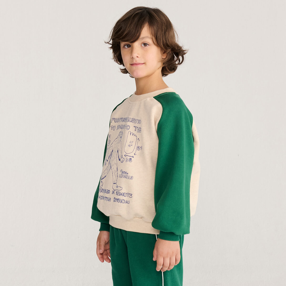 Mr. Footish Raglan Sweatshirt by Bobo Choses