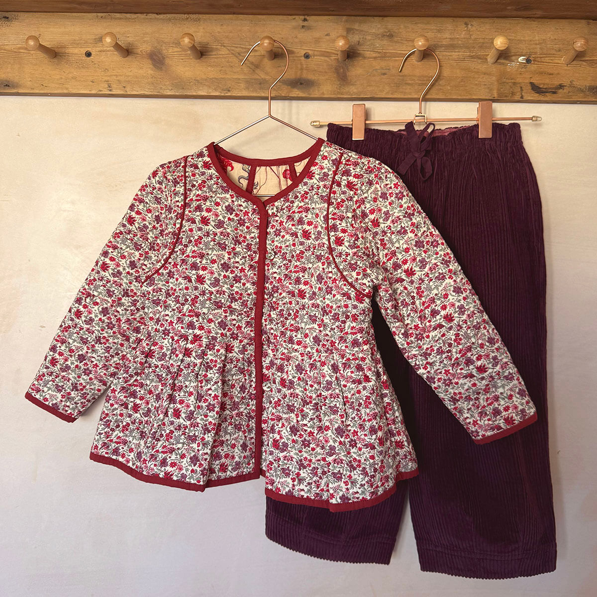 EXCLUSIVE Reversible Quilted Jacket in Flower Fields / Vence Floral by Bonjour