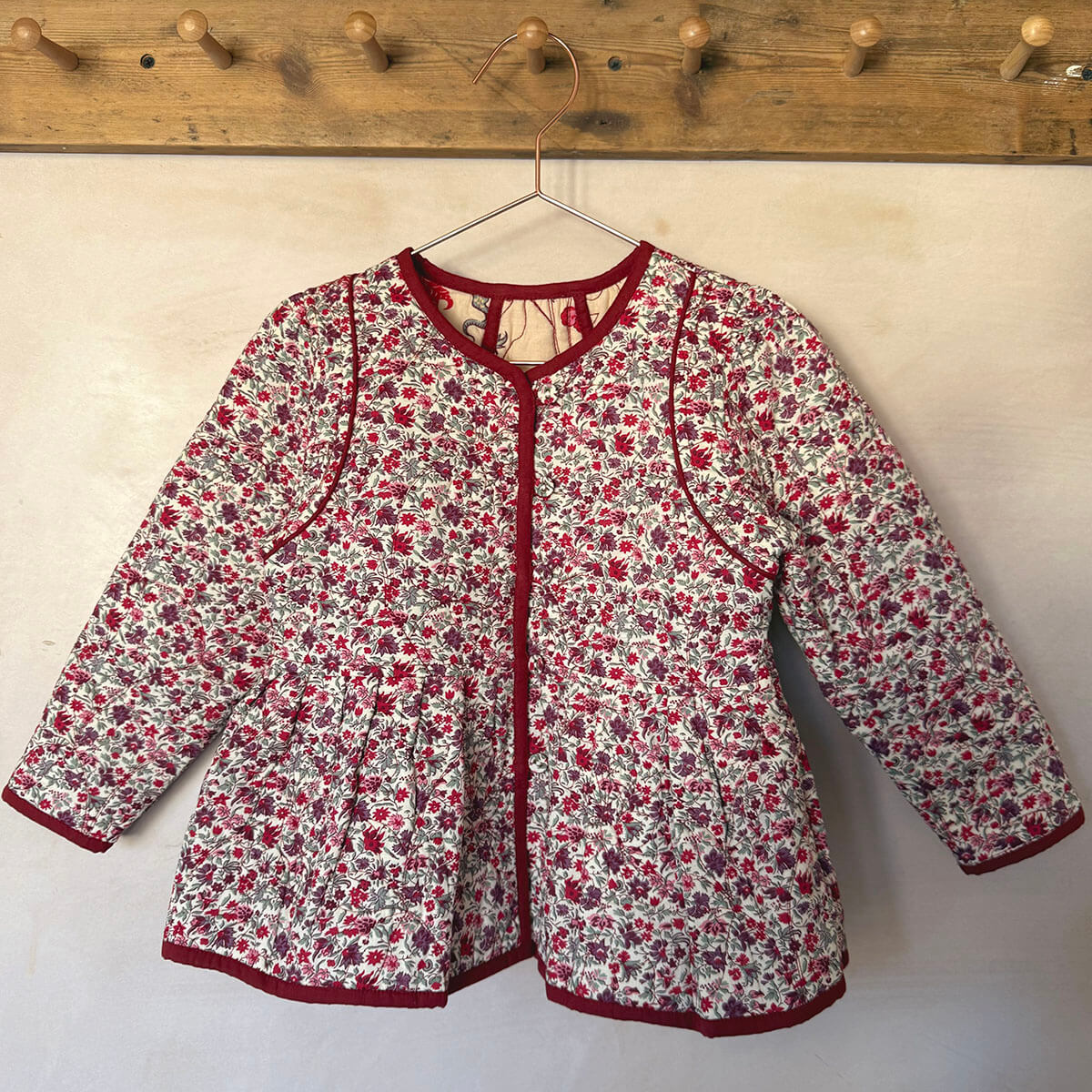 EXCLUSIVE Reversible Quilted Jacket in Flower Fields / Vence Floral by Bonjour