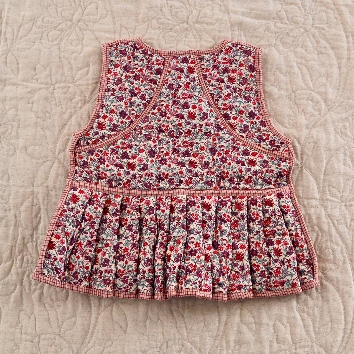 Sleeveless Jacket in Flower Fields by Bonjour
