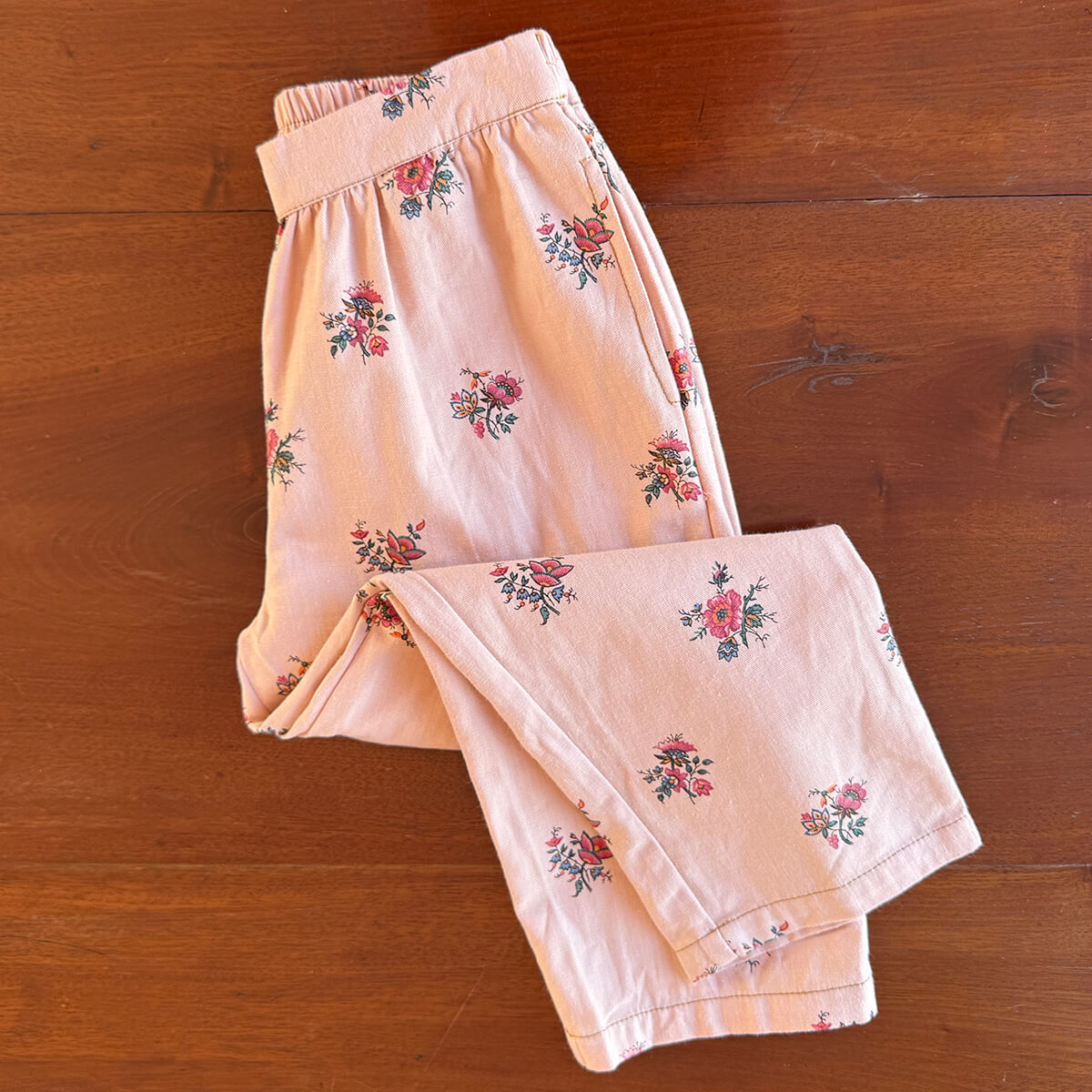 EXCLUSIVE Pants in Pink Garden Flowers Print by Bonjour
