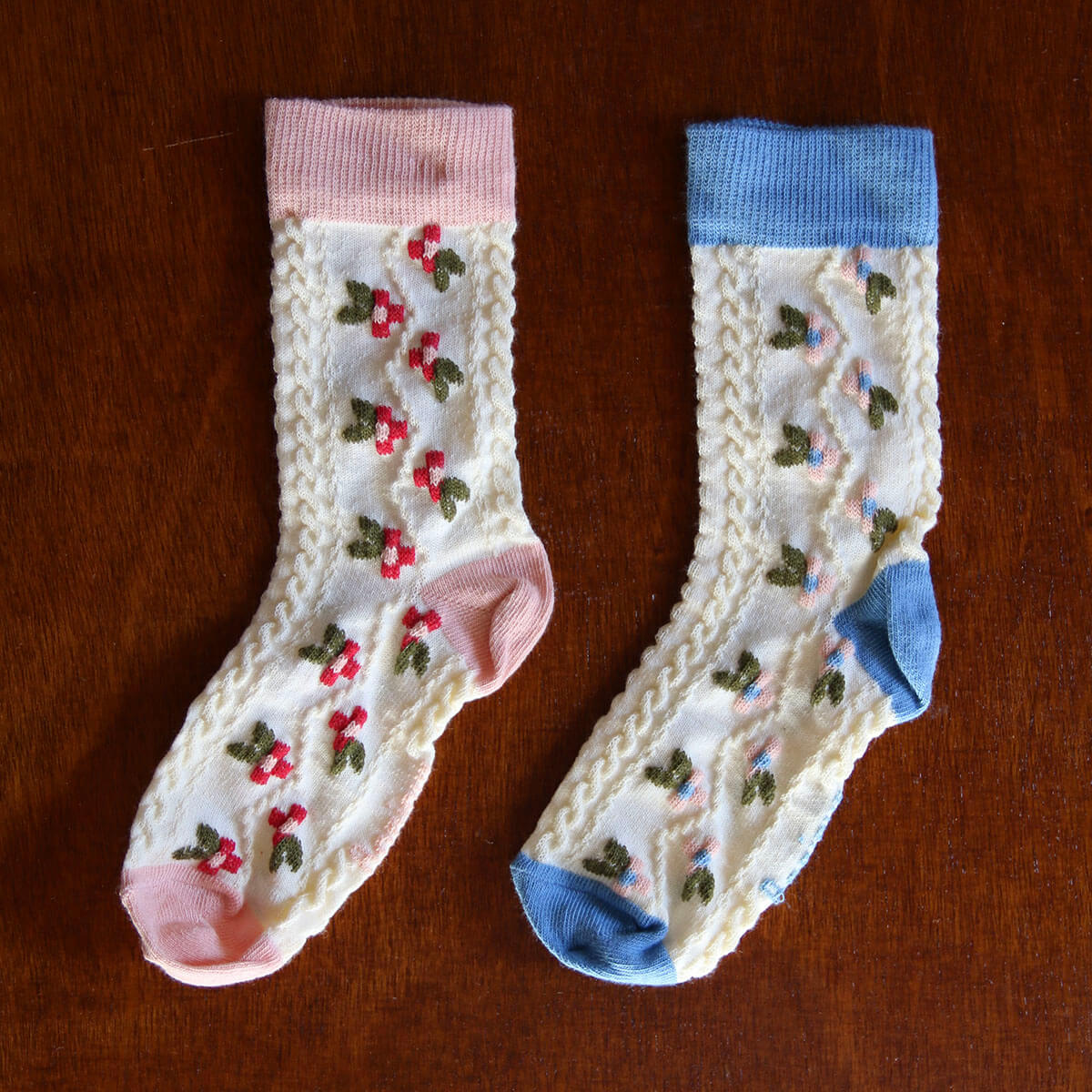 Farandole Flower Socks in Pink by Bonjour