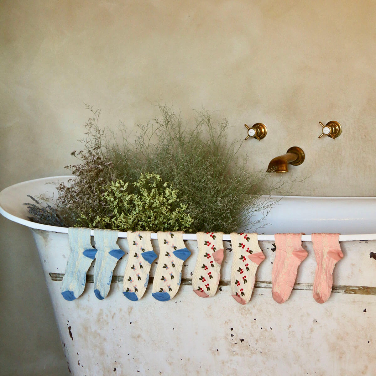 Farandole Flower Socks in Pink by Bonjour