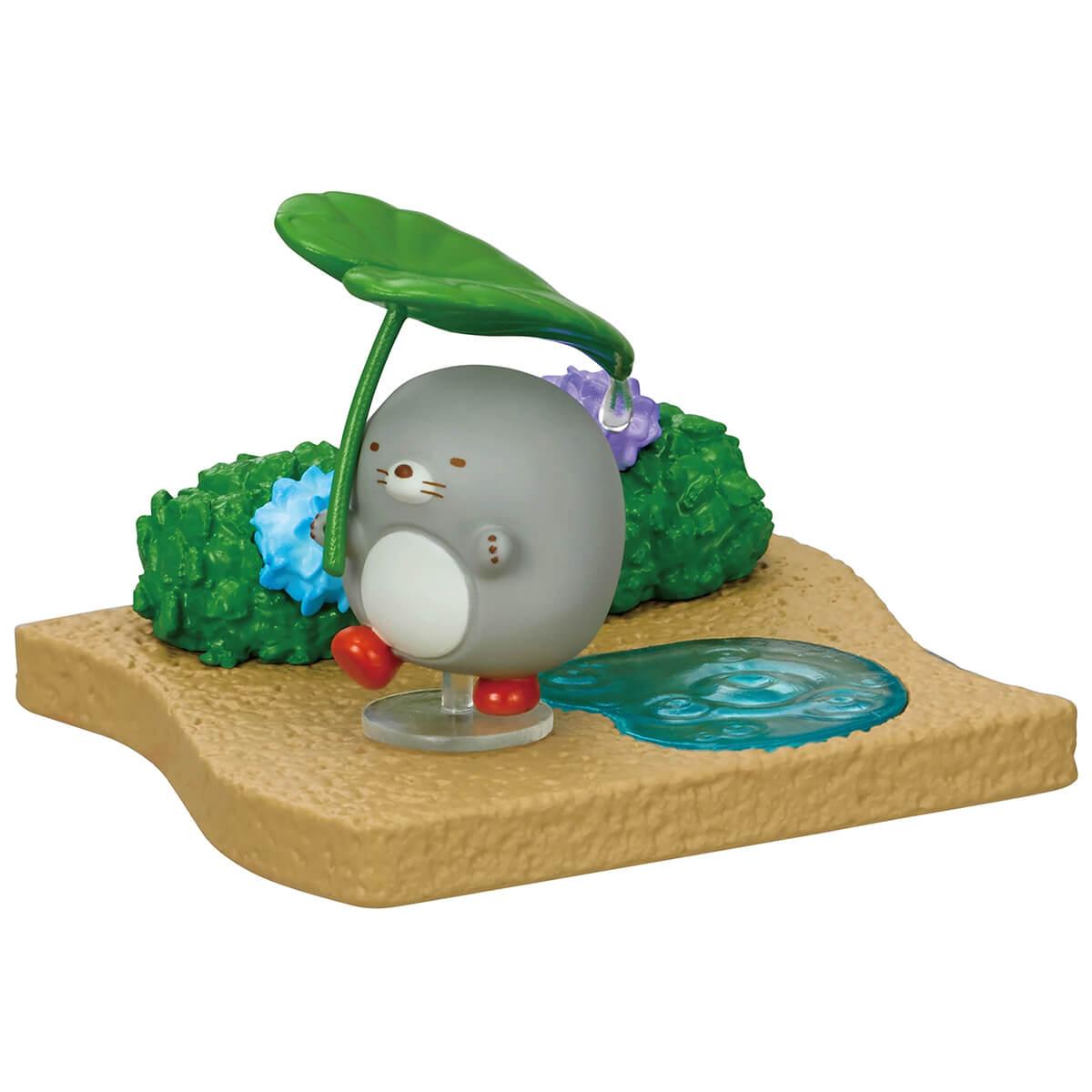 Sumikko Gurashi Walking On A Rainy Day Blind Box by Re-Ment Japan Sumikko Gurashi Walking On A Rainy Day Blind Box by Re-Ment Japan