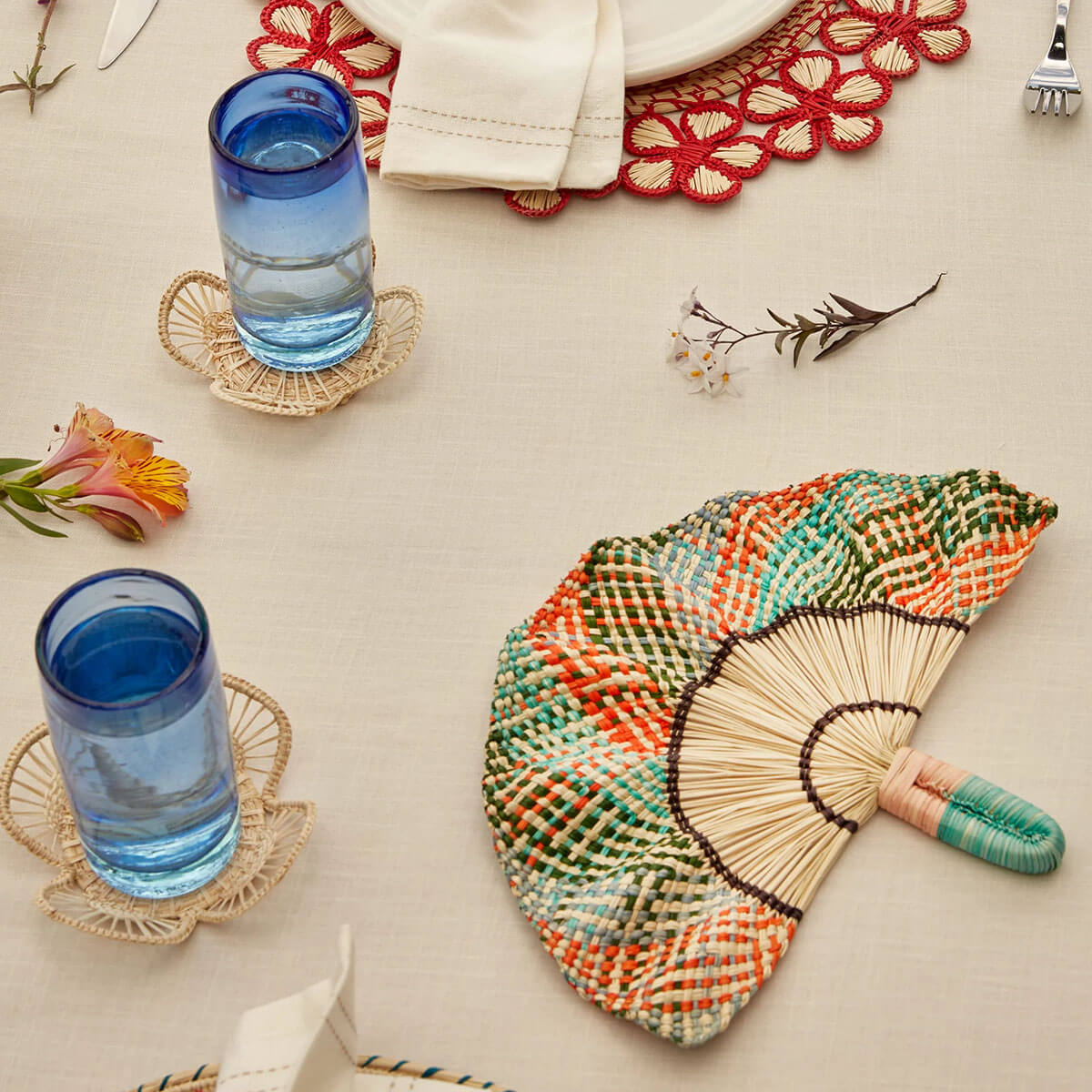 Toquilla Frilly Hand Fan in Multi by Coro Cora