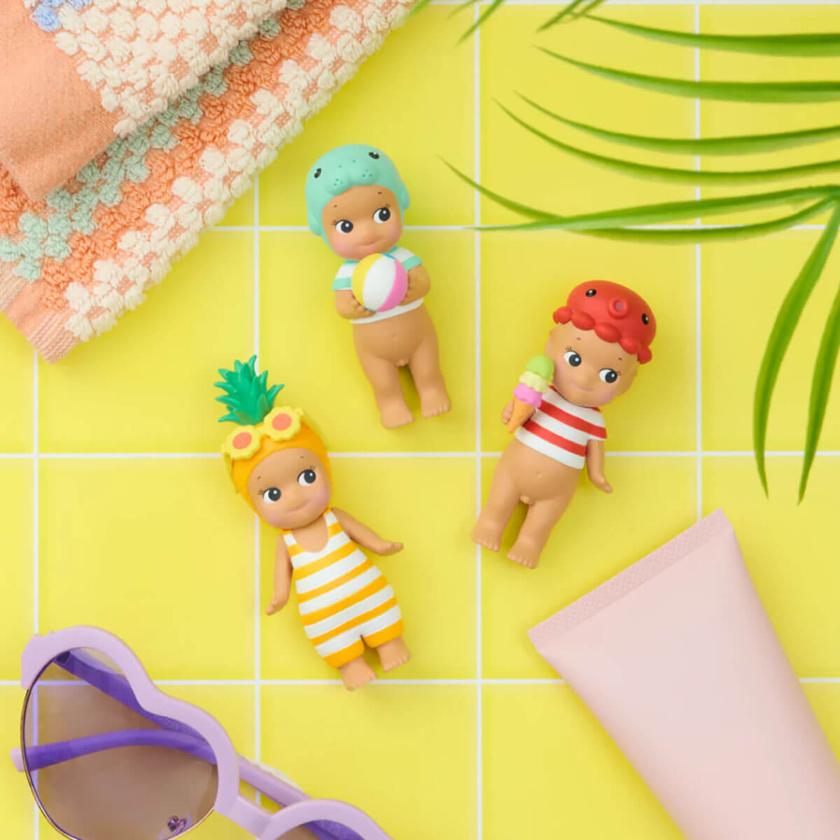 Summer Vacation Series Mini Figure (Limited Edition) by Sonny Angel