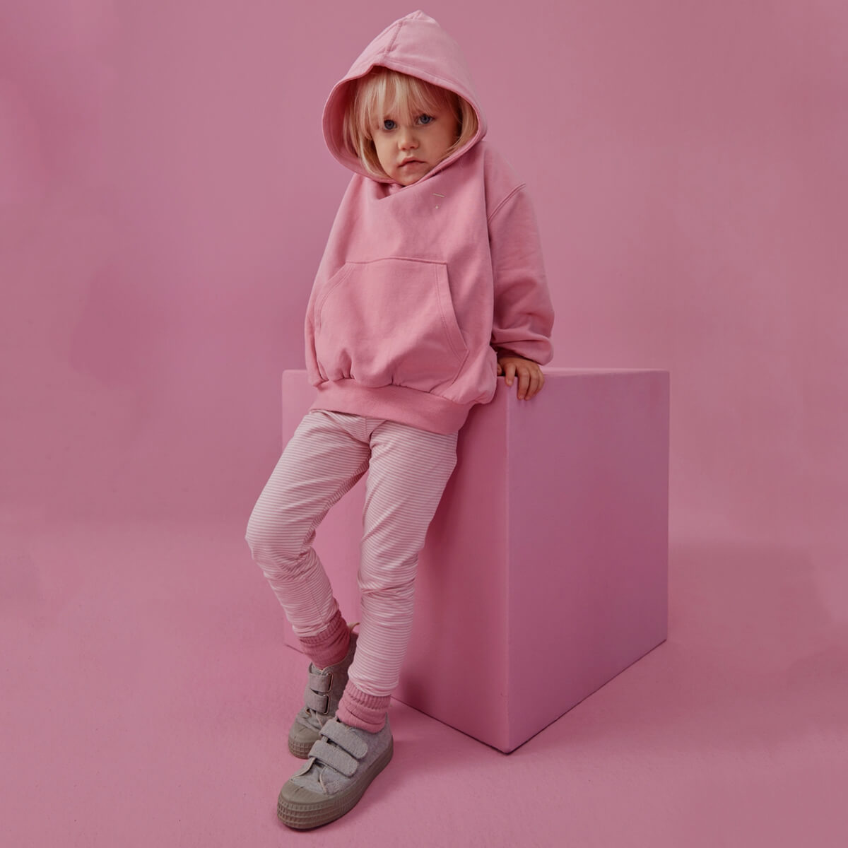 Leggings in Bubblegum / Cream by Gray Label