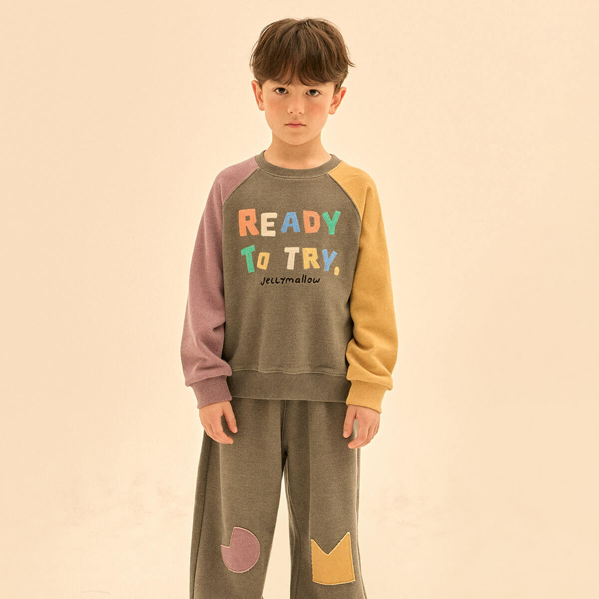 Ready Washed Color Block Sweatshirt in Charcoal by Jelly Mallow