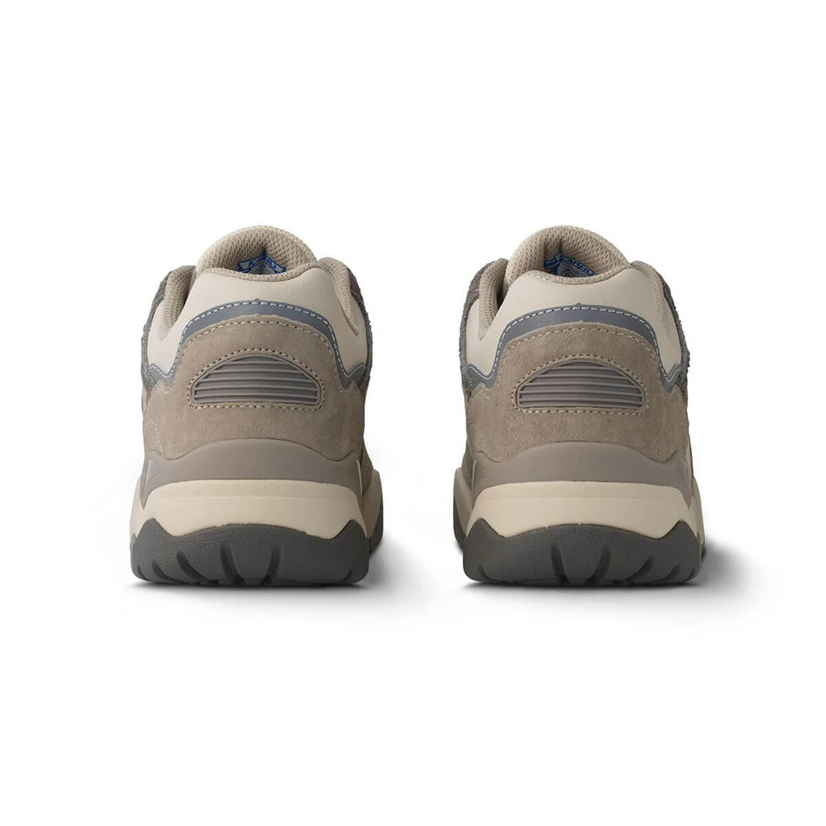 Fusion XT Trainer in Silver Lining / Adobe Rose by Karhu