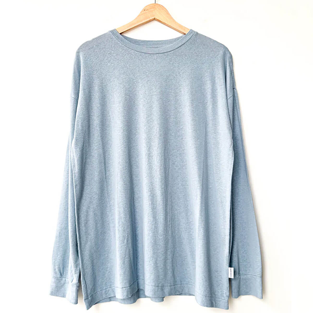 Haze Linen Blend Tee in Moonbeam by Le Bon Shoppe