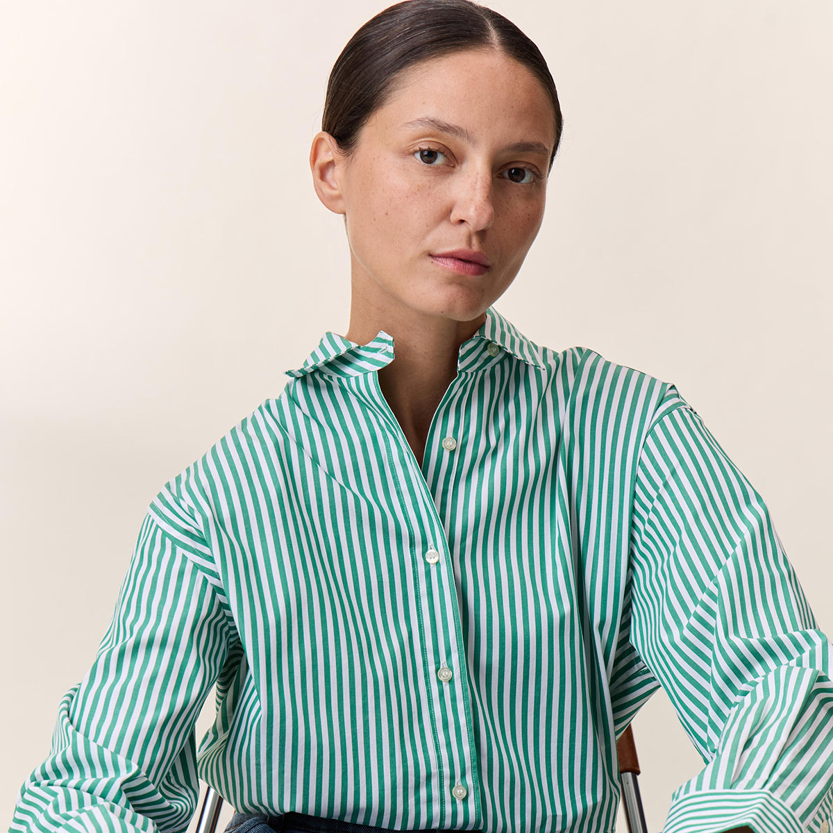 Celen Shirt in Green Stripe by Leon & Harper – Junior Edition