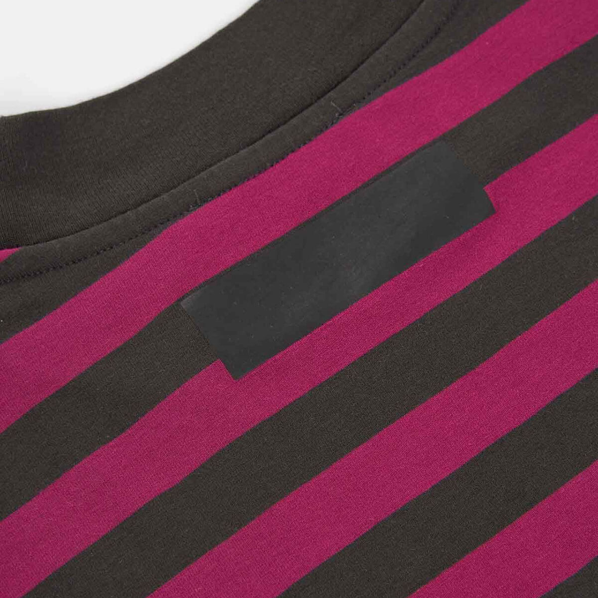 Maddy T-Shirt in Anthracite by Loreak Mendian
