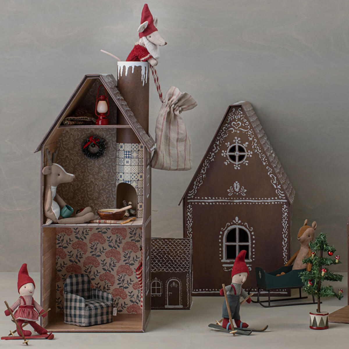 Big Brother Santa Mouse by Maileg – Junior Edition Big Brother Santa Mouse by Maileg – Junior Edition