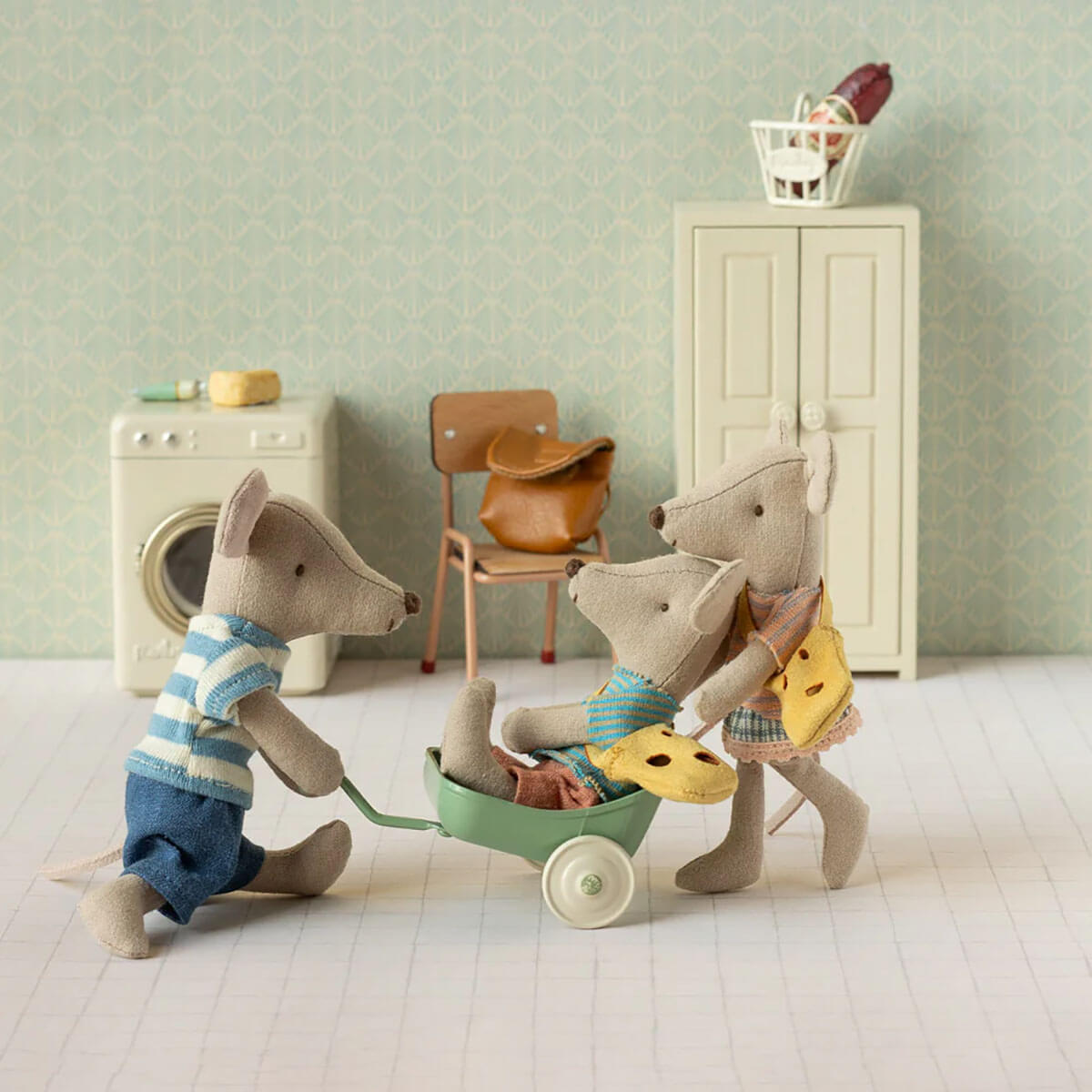 Big Brother Tricycle Mouse With Bag in Brown by Maileg