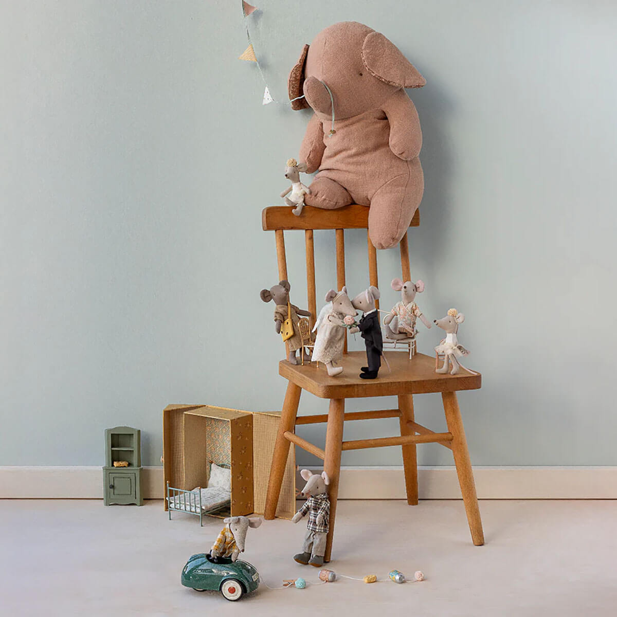 Little Sister Ballerina Mouse in Off-White / Yellow by Maileg